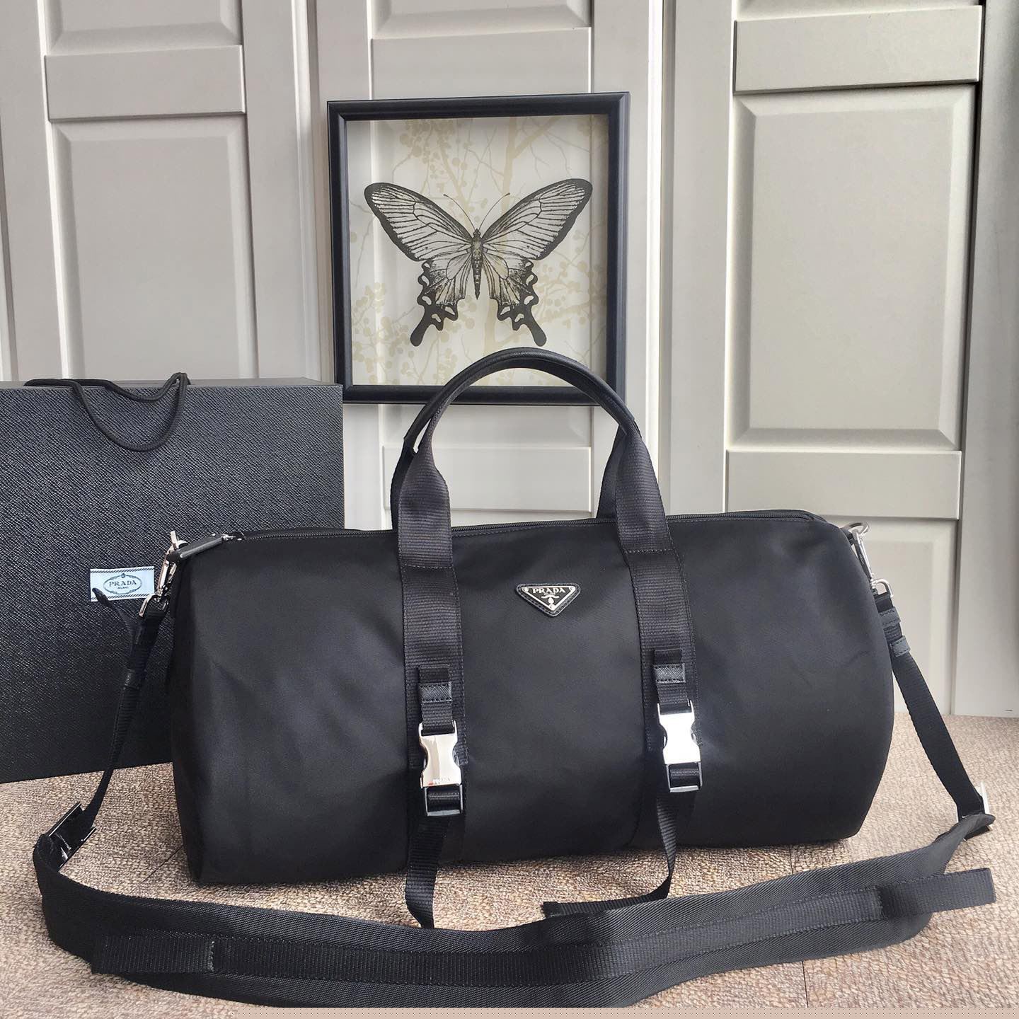 Pra*a travel bags